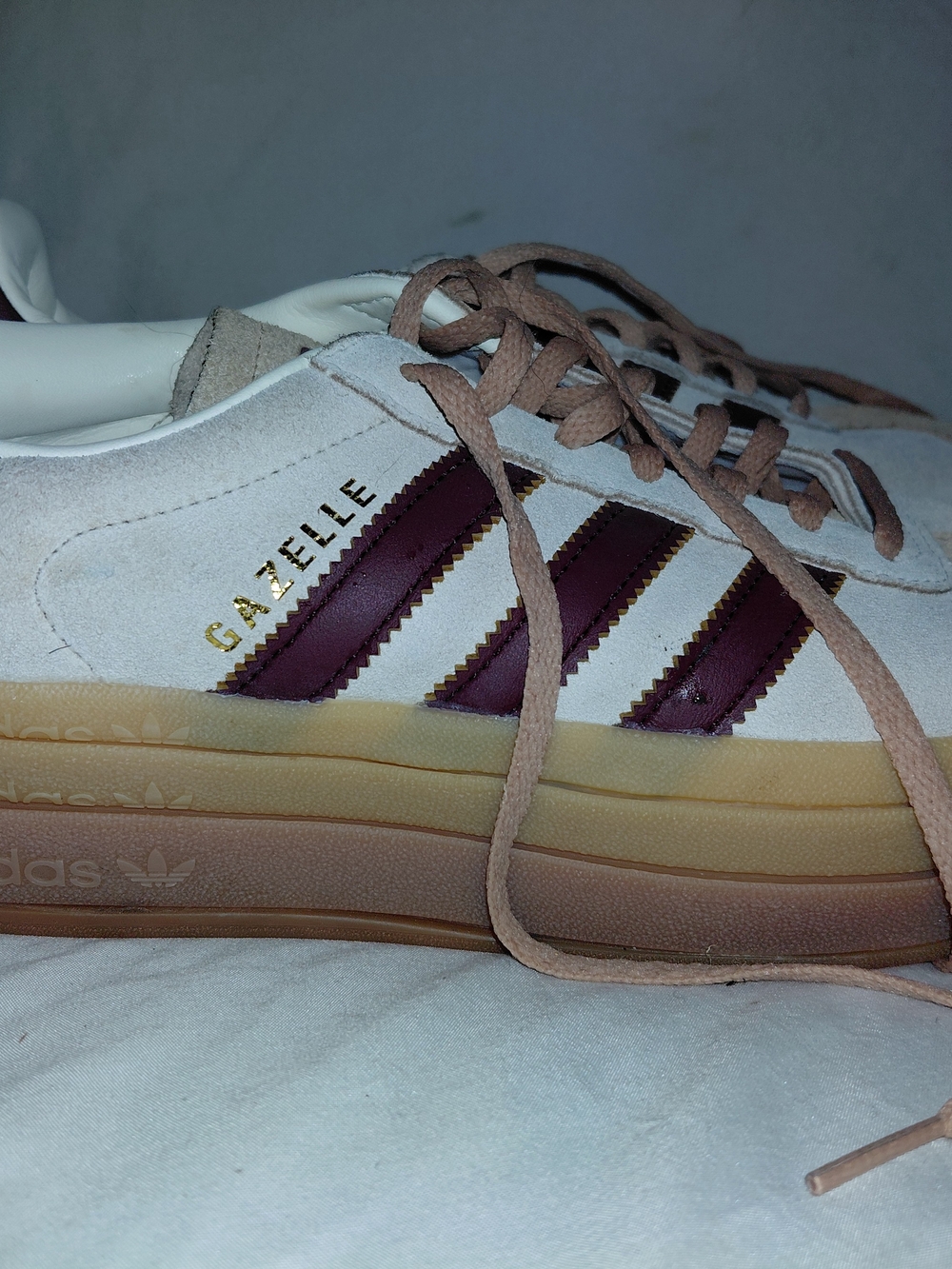 adidas Gazelle Handball Spezial Men's Sneakers - White with Burgundy Stripes